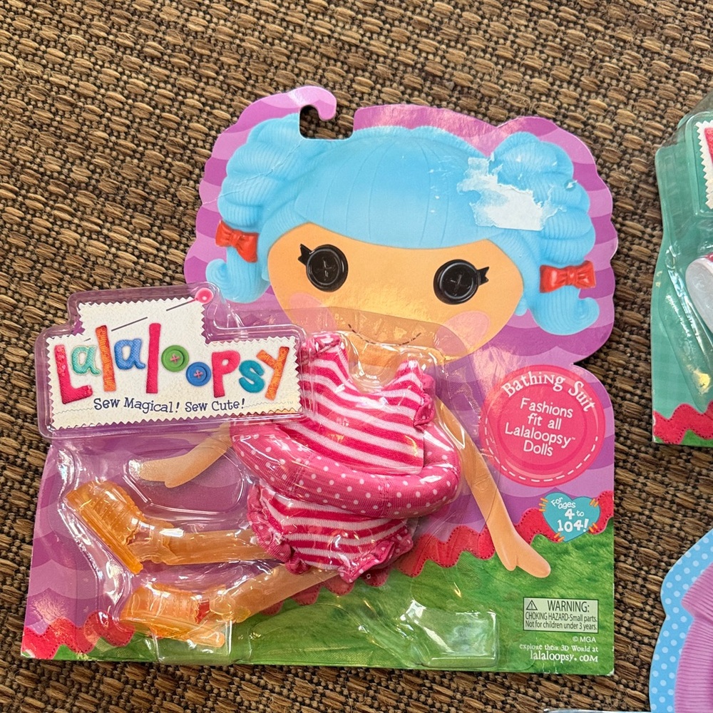 Lalaloopsy Dolls Outfit Sets (3) - Picture 4 of 5